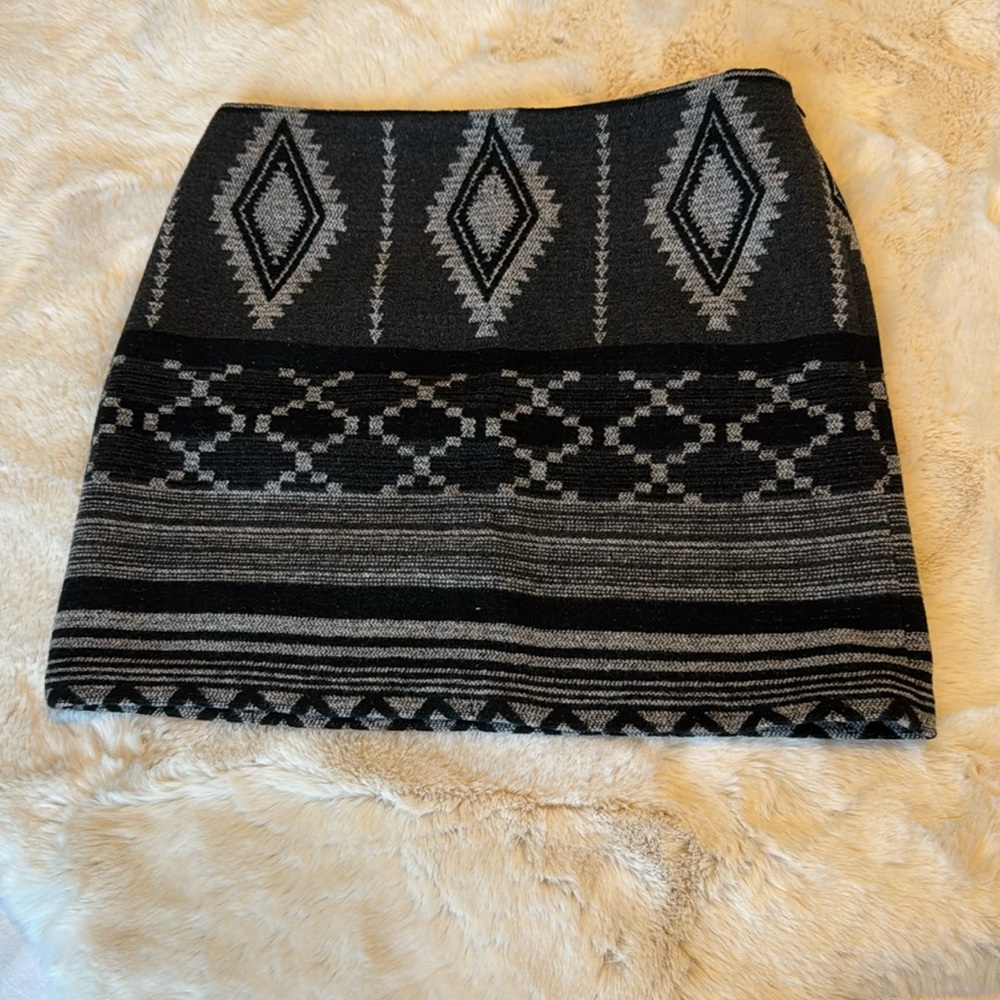 Kenar Aztec wool blend skirt size 6